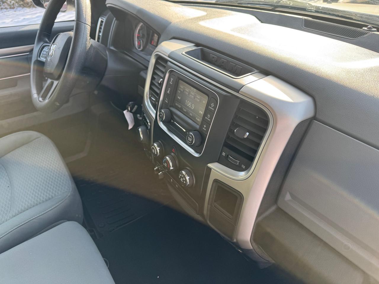 2017 RAM 1500 SLT Quad Cab 4WD V6 Photo