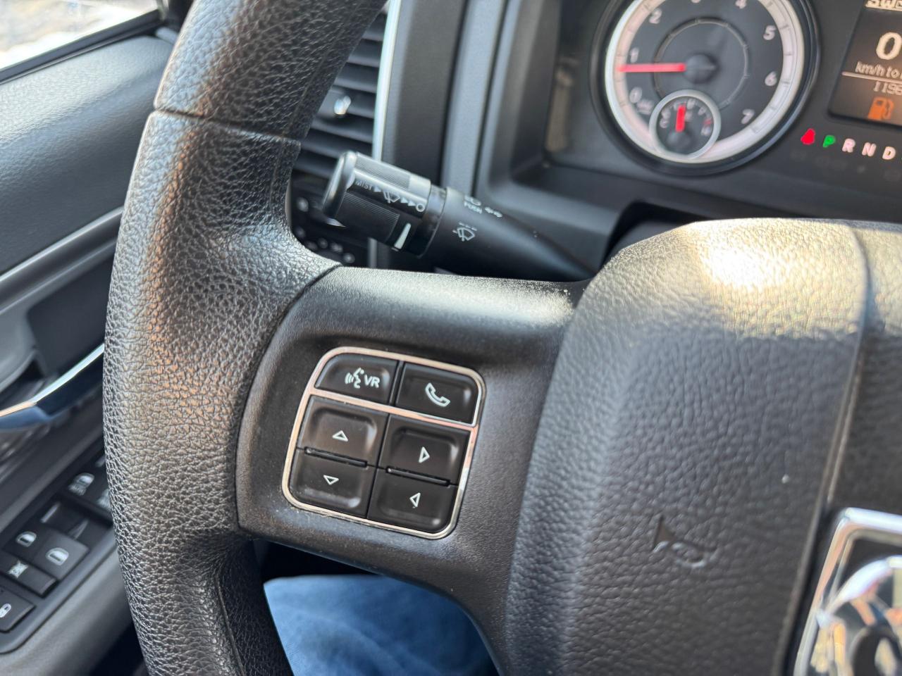 2017 RAM 1500 SLT Quad Cab 4WD V6 Photo