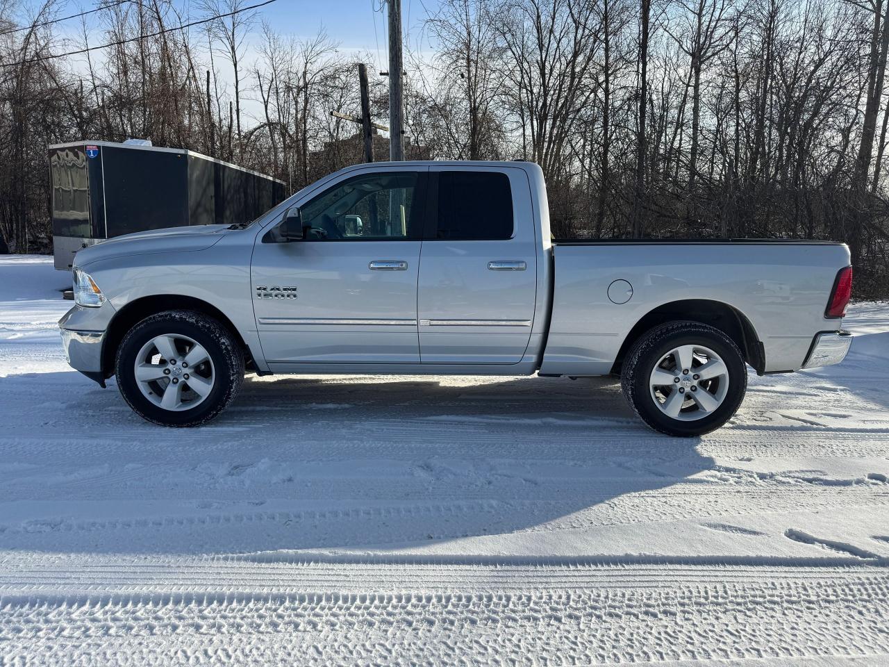 2017 RAM 1500 SLT Quad Cab 4WD V6 Photo
