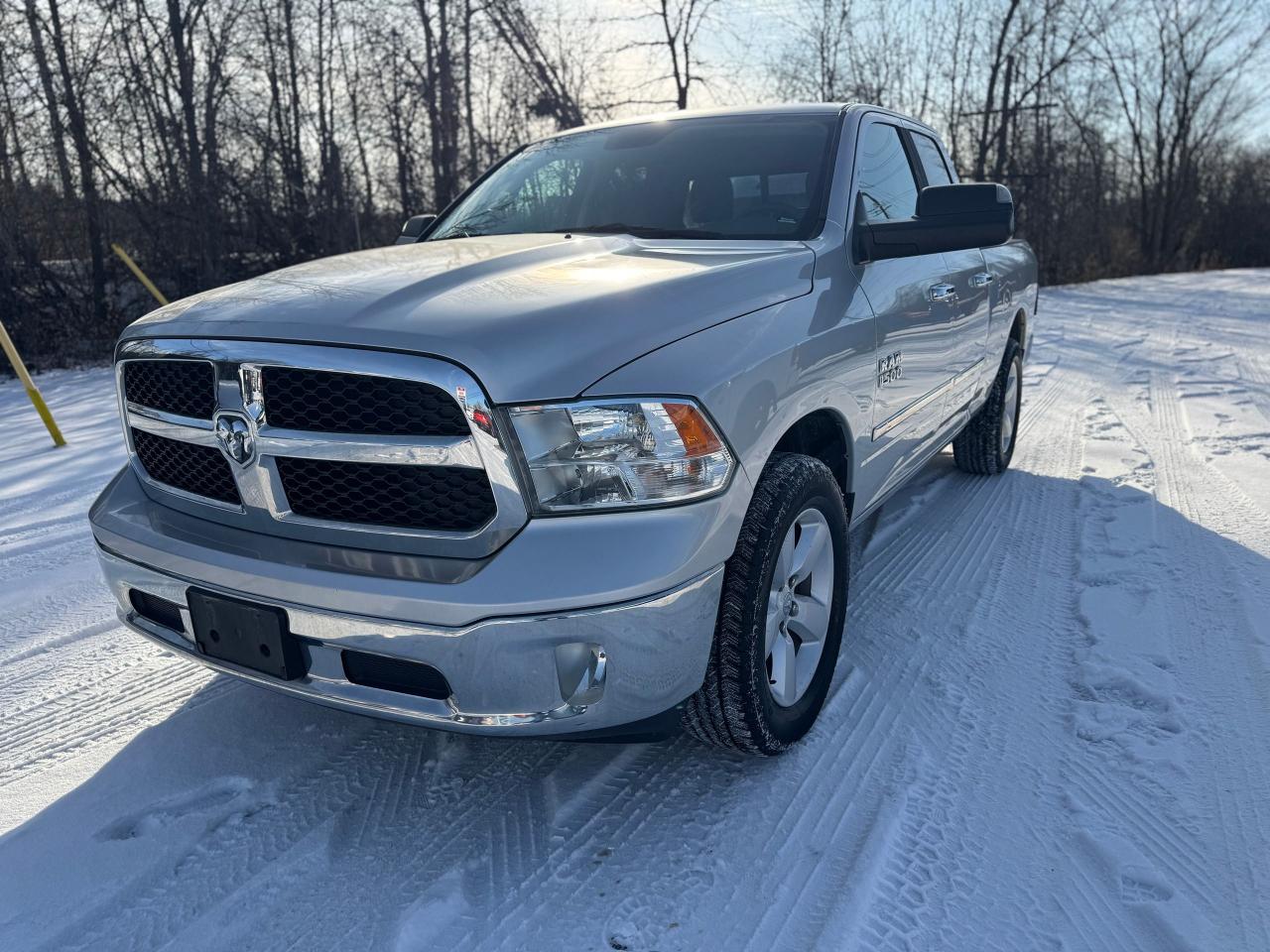 2017 RAM 1500 SLT Quad Cab 4WD V6 Photo