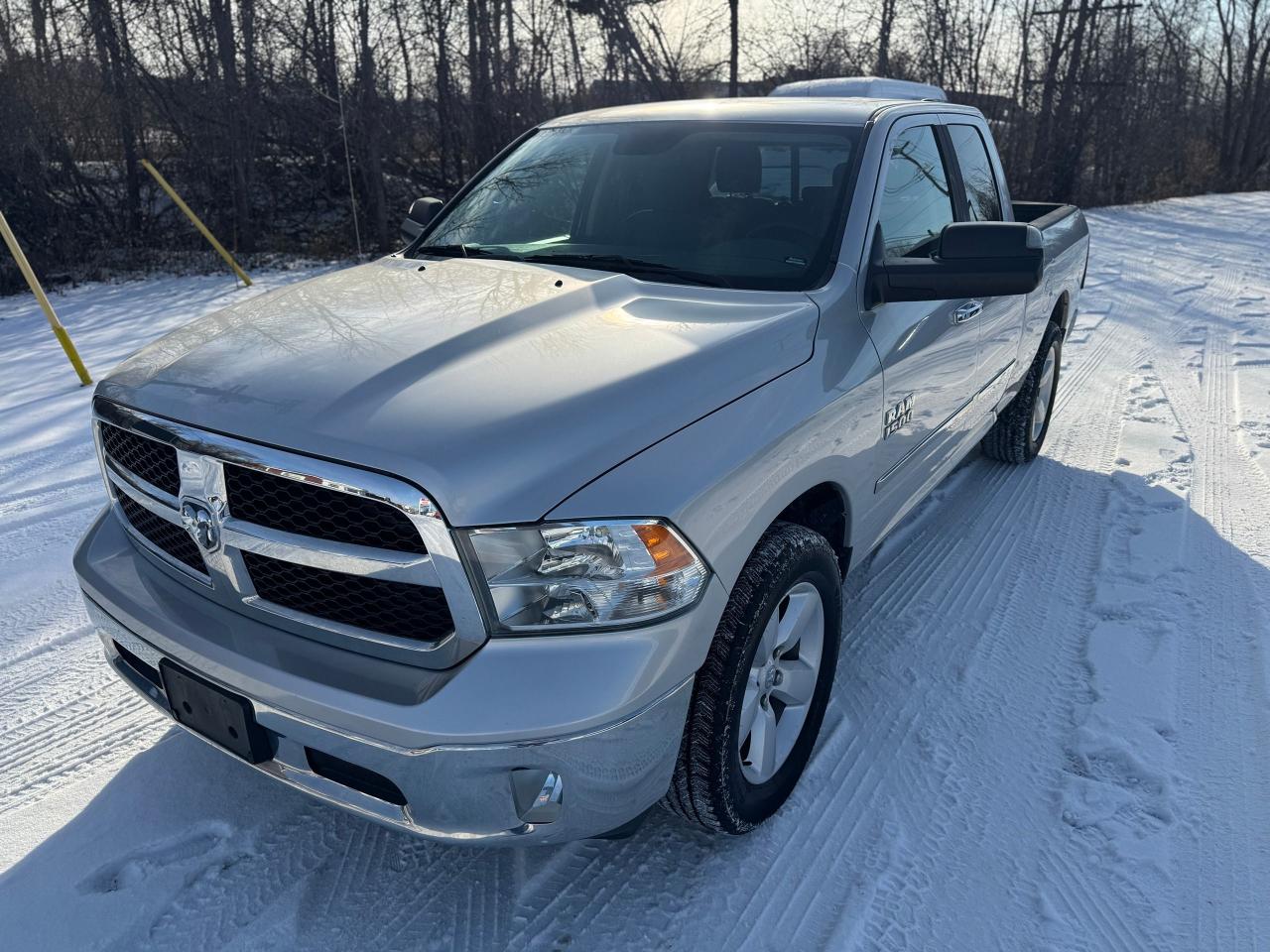 2017 RAM 1500 SLT Quad Cab 4WD V6 Photo