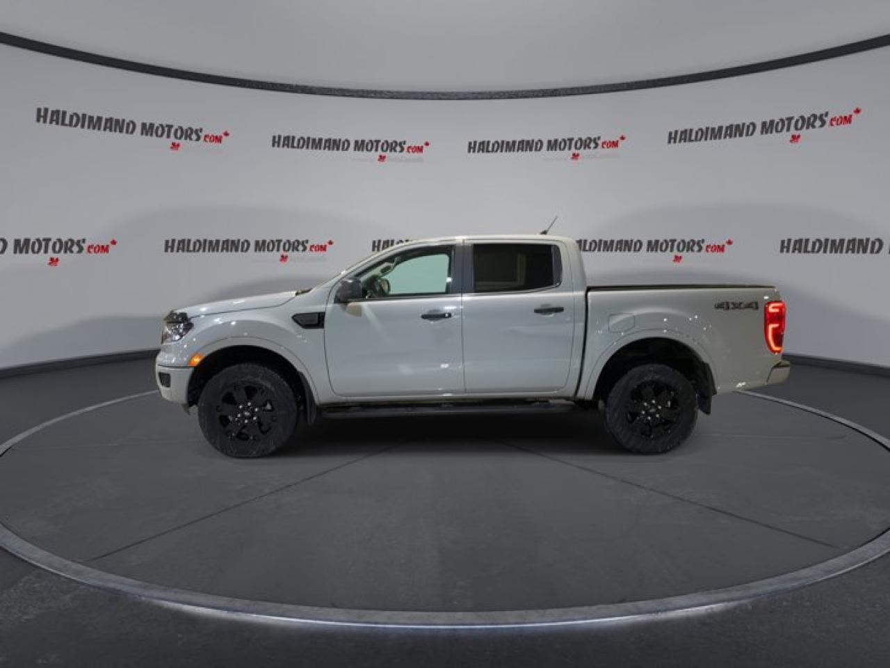 2023 Ford Ranger XLT 4WD | Black Appearance Package | Trailer Tow Package | Photo