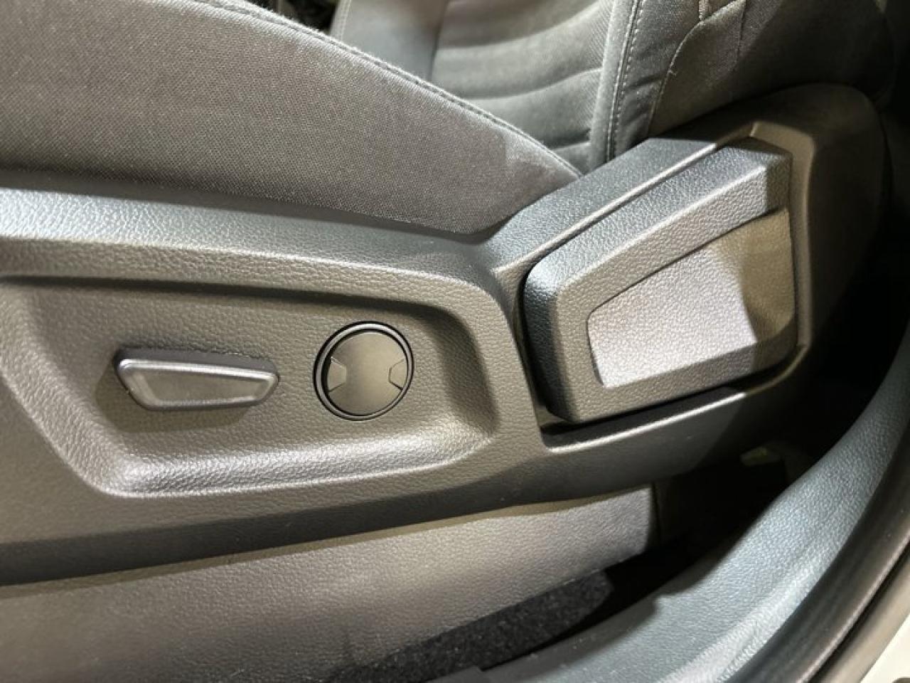 2023 Ford Ranger XLT 4WD | Black Appearance Package | Trailer Tow Package | Photo