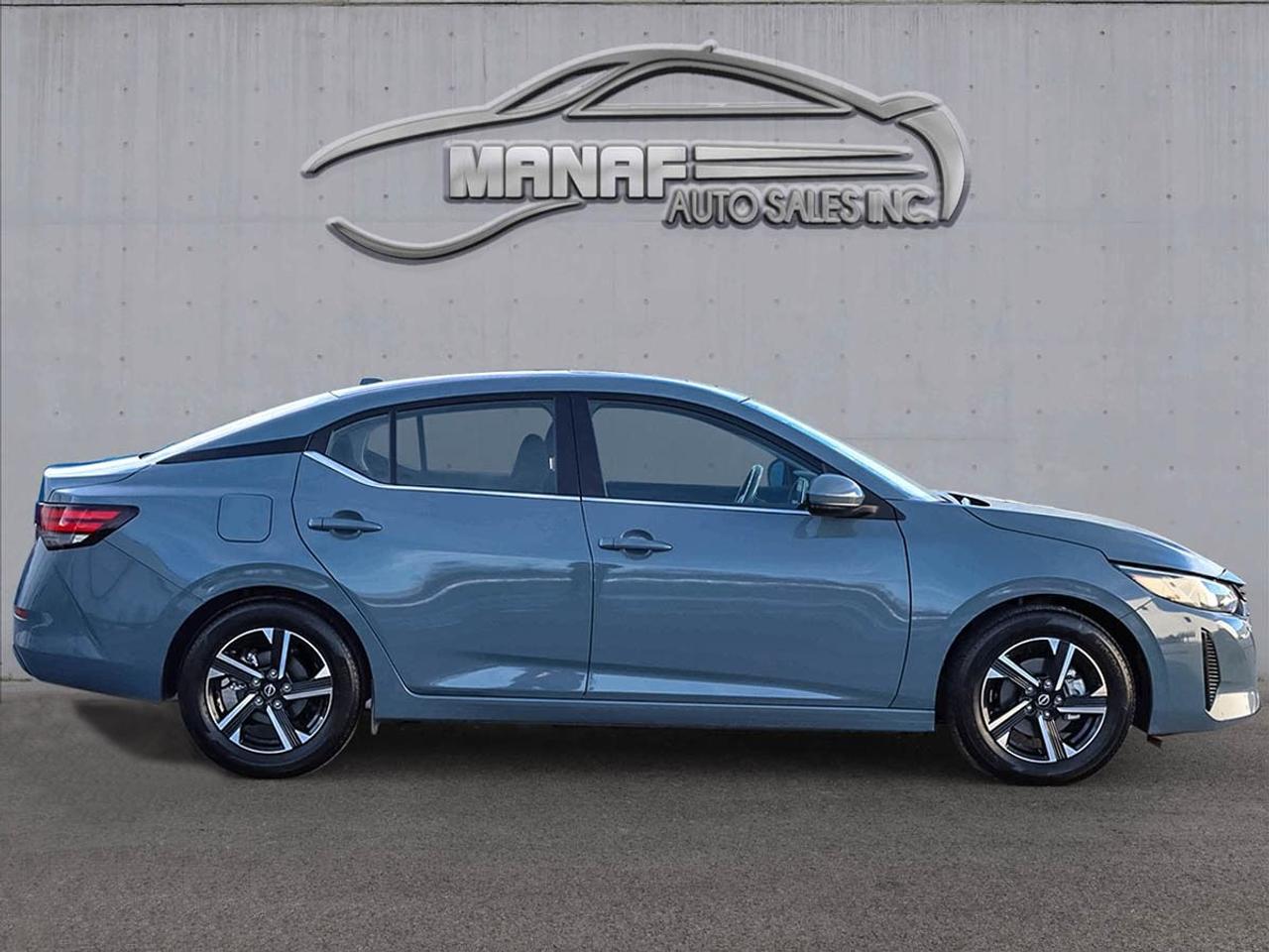2025 Nissan Sentra SV Sunroof BlindSpot Apple Carplay & Android Auto Photo