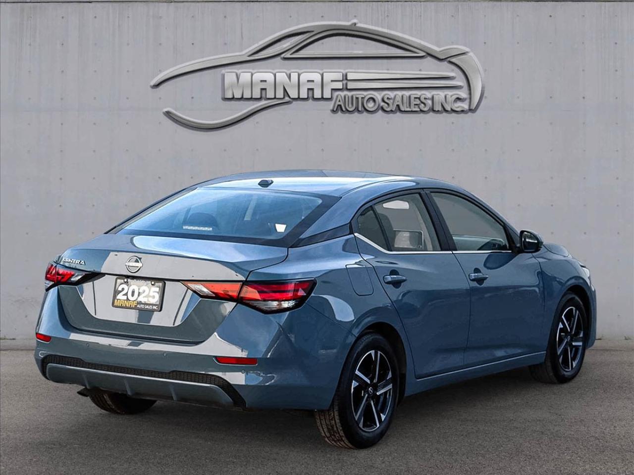 2025 Nissan Sentra SV Sunroof BlindSpot Apple Carplay & Android Auto Photo