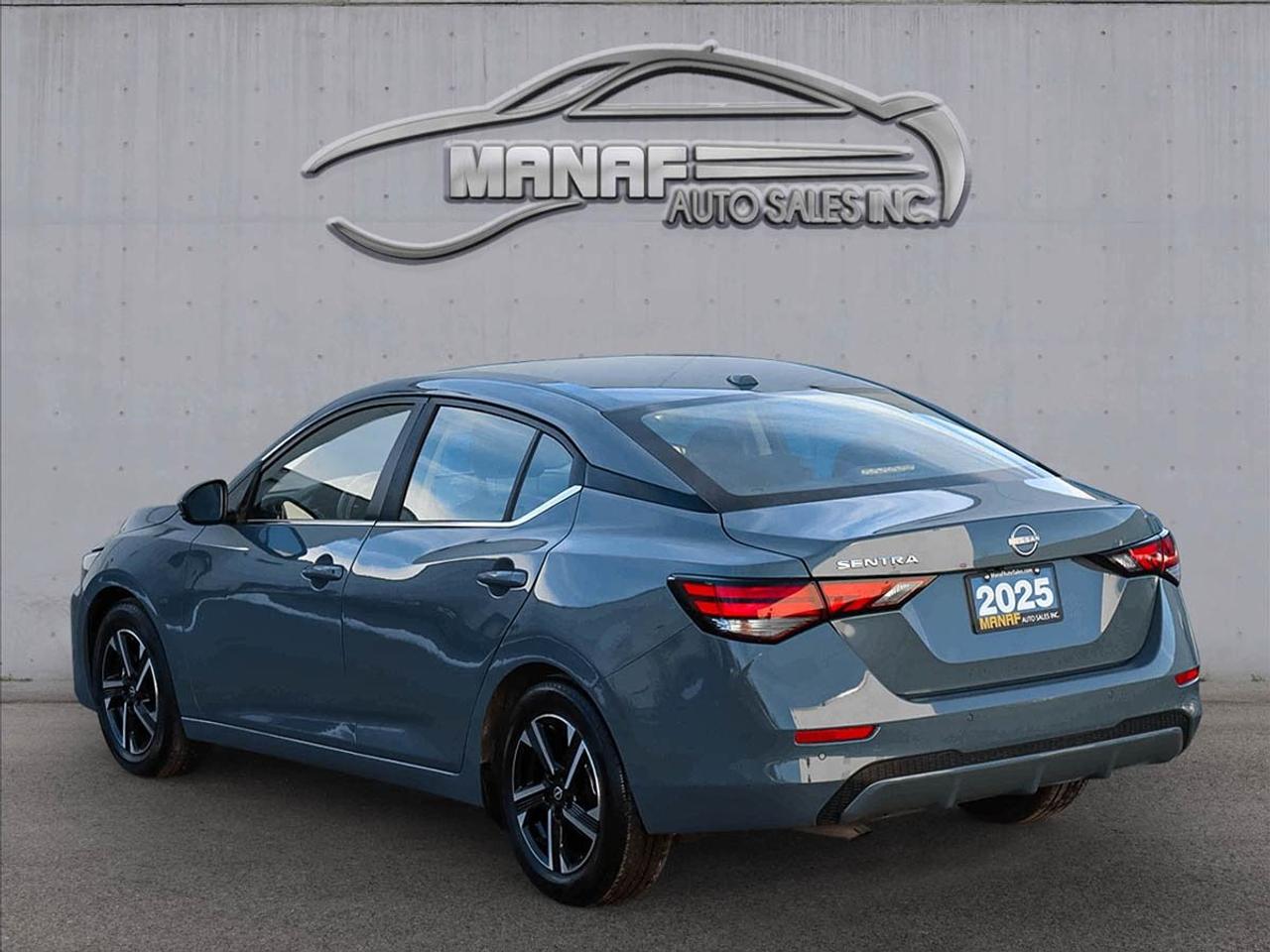 2025 Nissan Sentra SV Sunroof BlindSpot Apple Carplay & Android Auto Photo