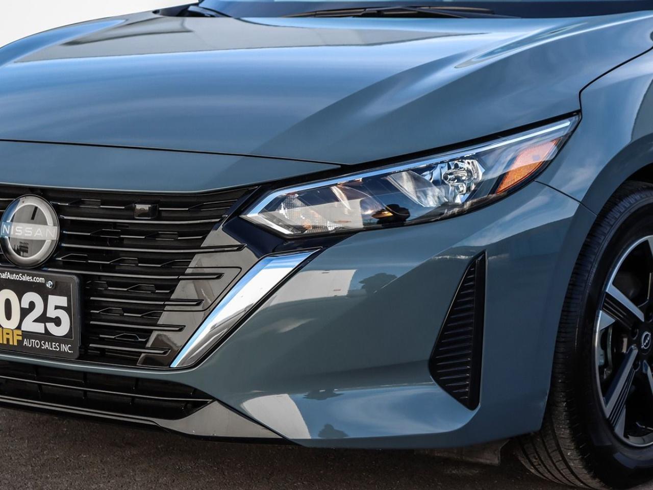 2025 Nissan Sentra SV Sunroof BlindSpot Apple Carplay & Android Auto Photo