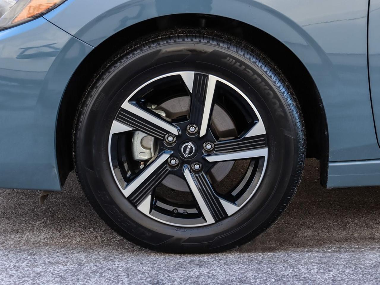 2025 Nissan Sentra SV Sunroof BlindSpot Apple Carplay & Android Auto Photo