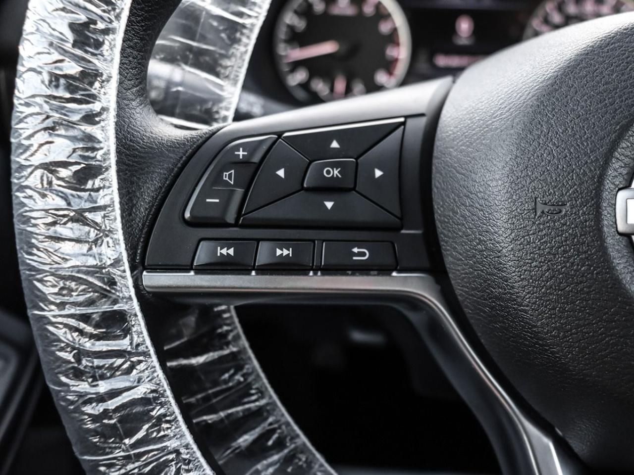 2025 Nissan Sentra SV Sunroof BlindSpot Apple Carplay & Android Auto Photo