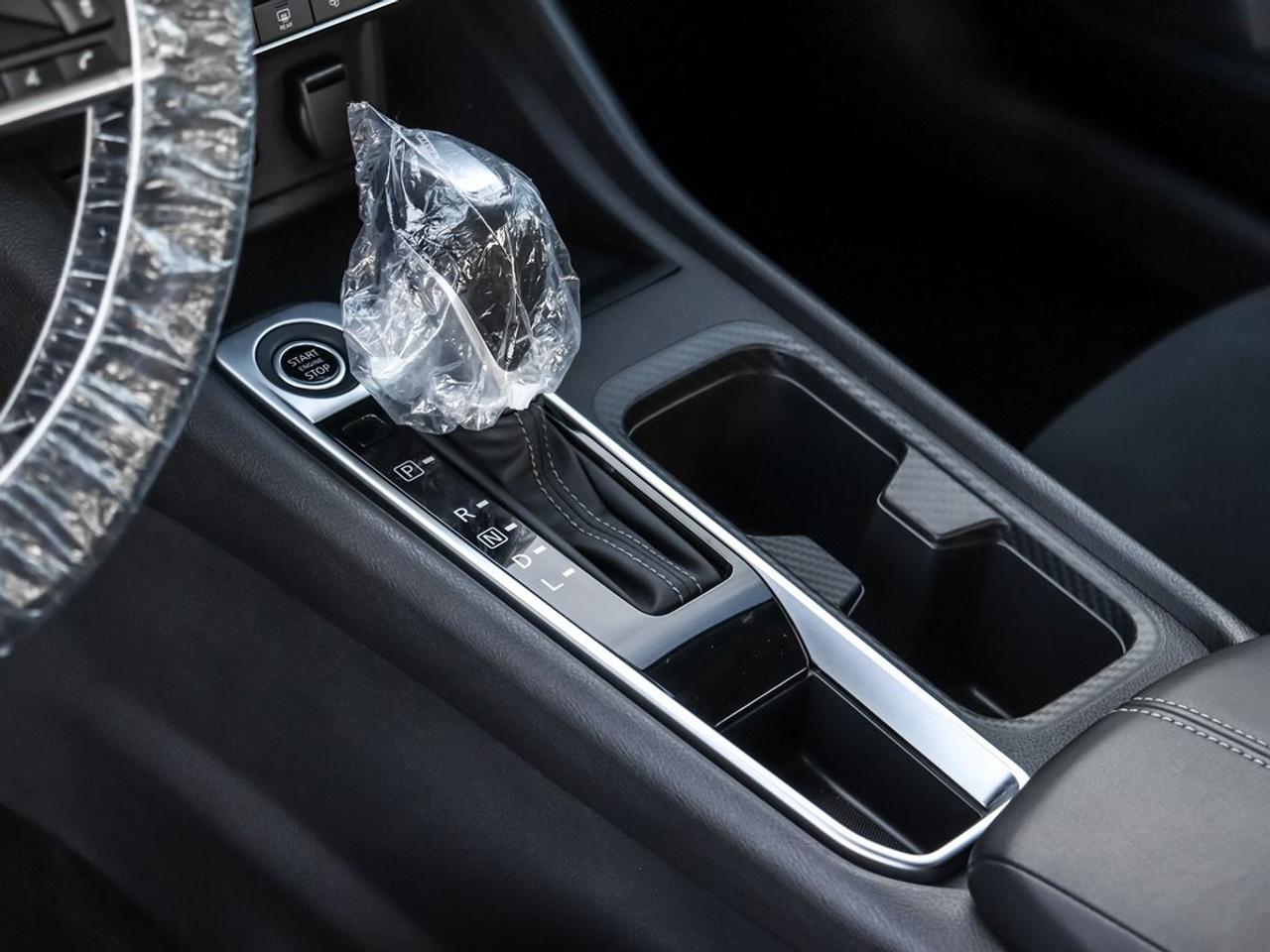 2025 Nissan Sentra SV Sunroof BlindSpot Apple Carplay & Android Auto Photo