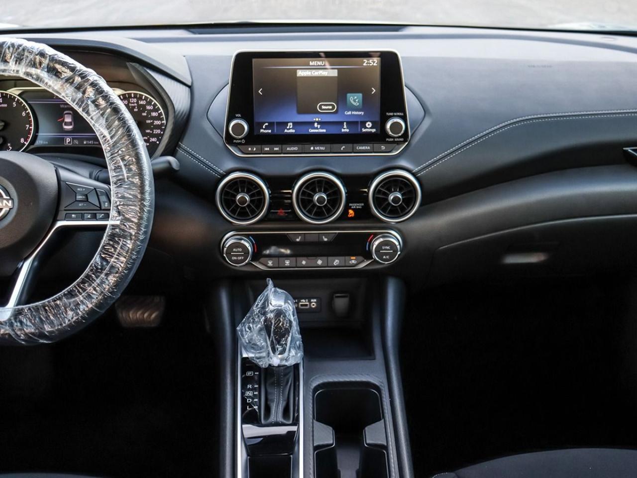 2025 Nissan Sentra SV Sunroof BlindSpot Apple Carplay & Android Auto Photo