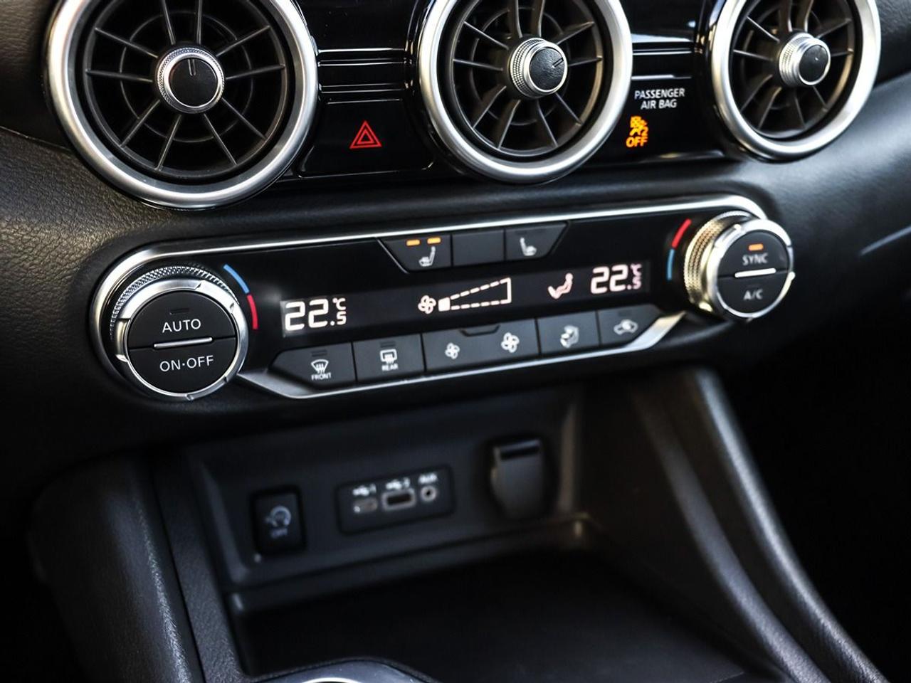 2025 Nissan Sentra SV Sunroof BlindSpot Apple Carplay & Android Auto Photo