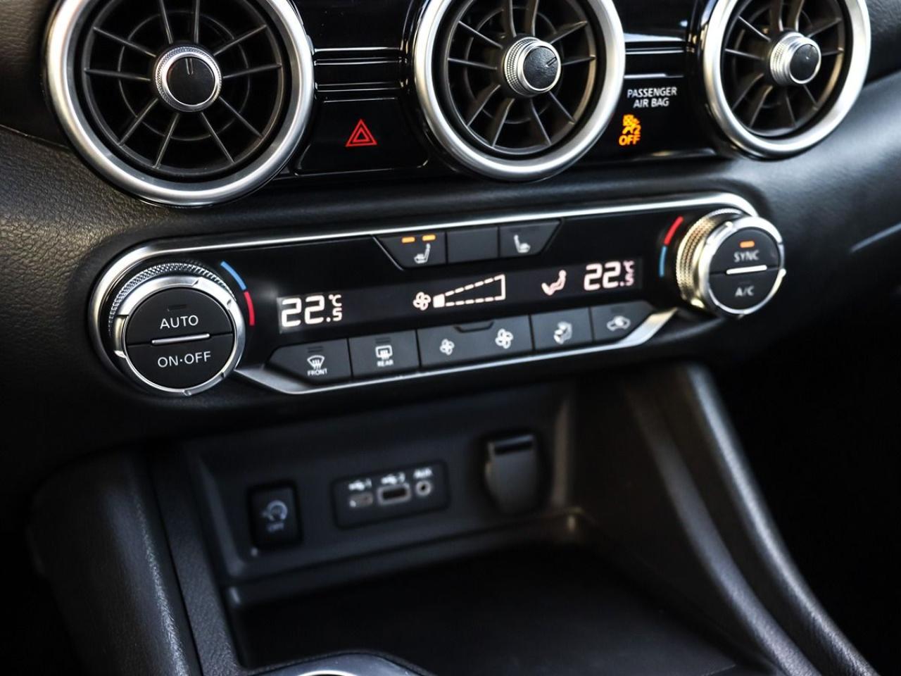 2025 Nissan Sentra SV Sunroof BlindSpot Apple Carplay & Android Auto Photo