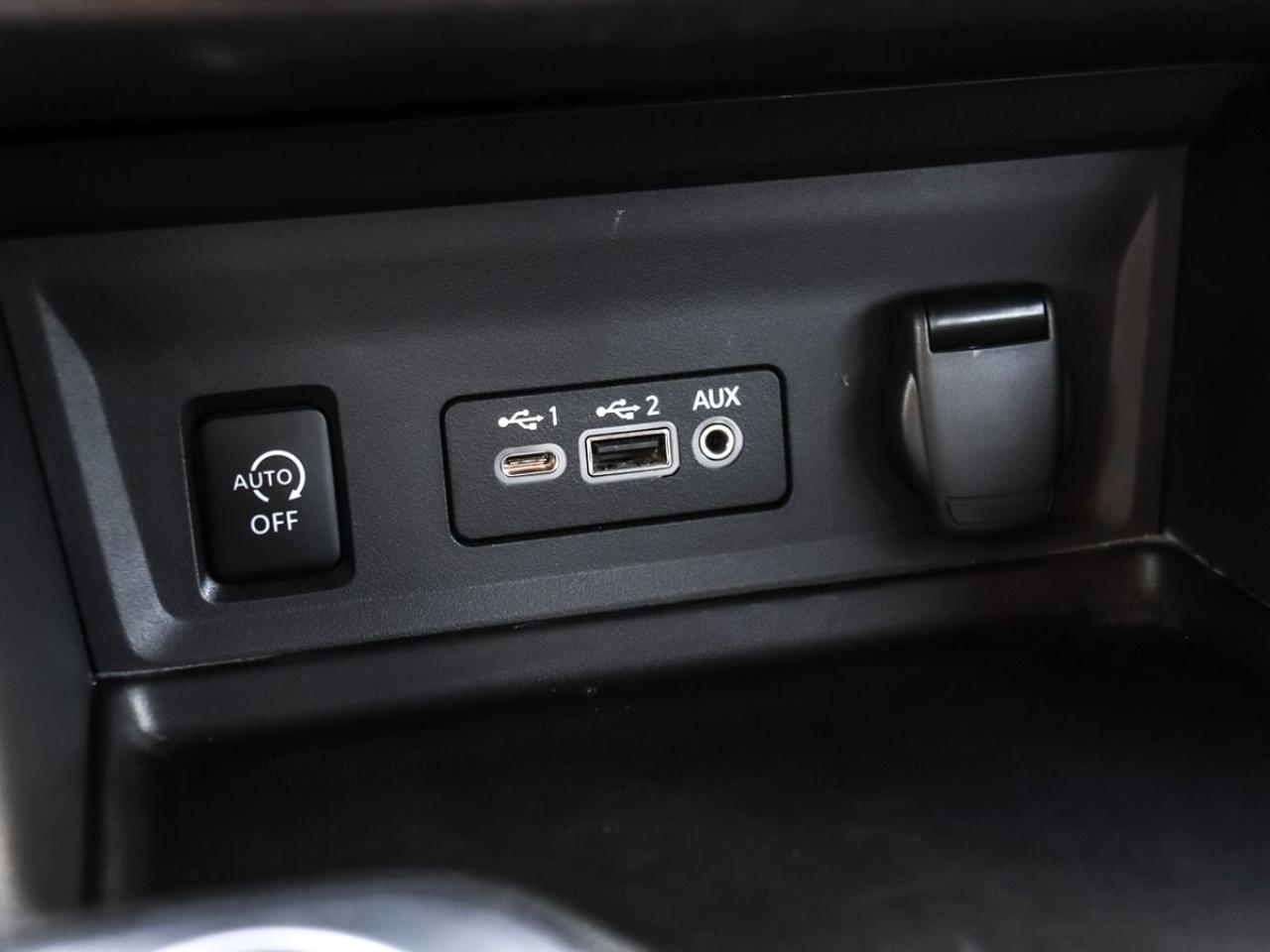 2025 Nissan Sentra SV Sunroof BlindSpot Apple Carplay & Android Auto Photo