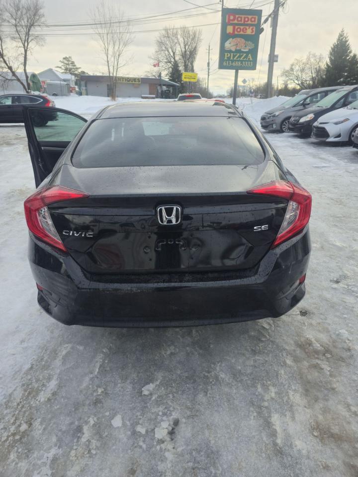 2018 Honda Civic SE Photo4