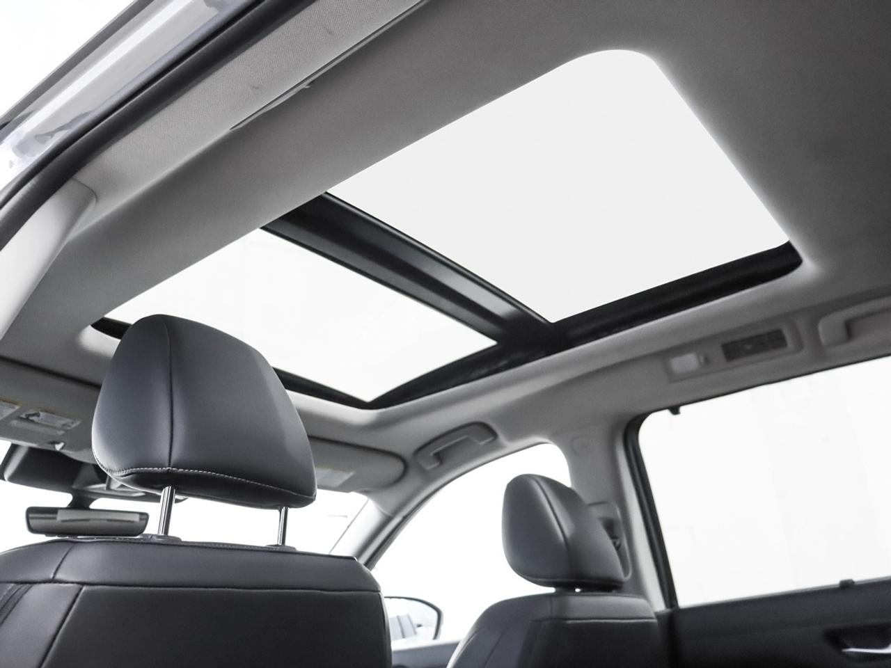 2024 Nissan Pathfinder Platinum 4WD Photo