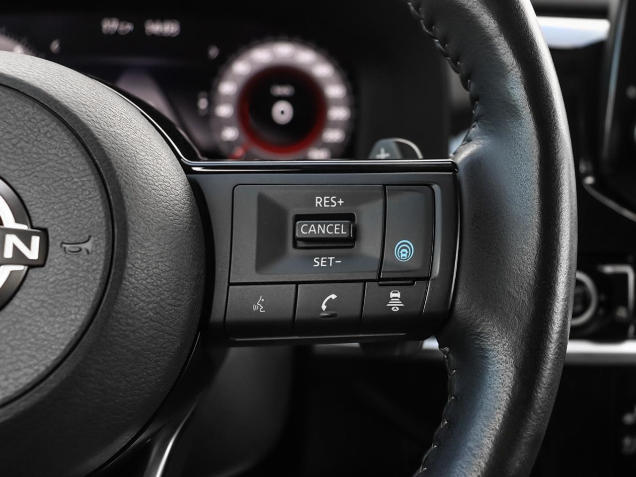 2024 Nissan Pathfinder Platinum 4WD Photo