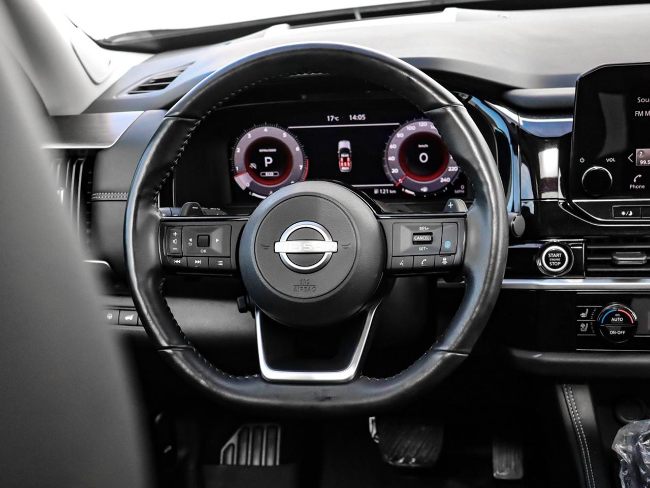2024 Nissan Pathfinder Platinum 4WD Photo