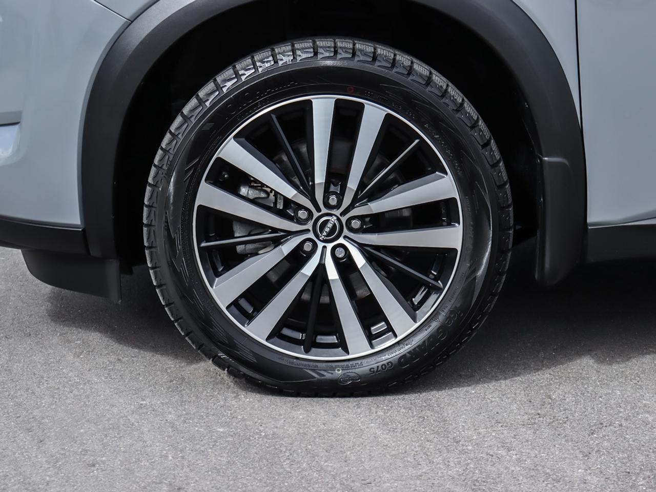 2024 Nissan Pathfinder Platinum 4WD Photo