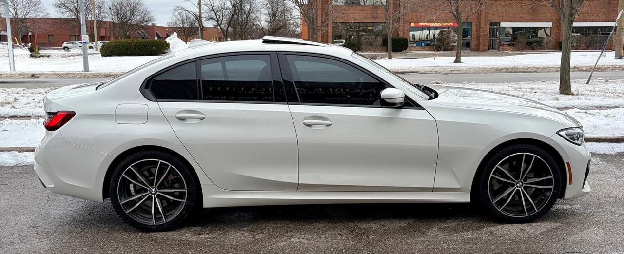 2022 BMW 3 Series 330i xDrive - Photo #4