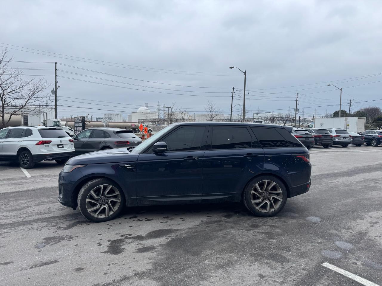 2019 Land Rover Range Rover Sport HSE 4WD LEATHER PAN/ROOF NAV B/SPOT L/ASSIST CAMER Photo3