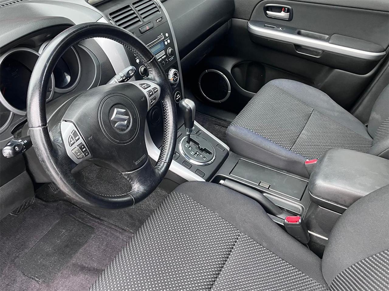 2006 Suzuki Grand Vitara SUNROOF|ALLOY WHEELS|4WD|AUTOMATIC Photo