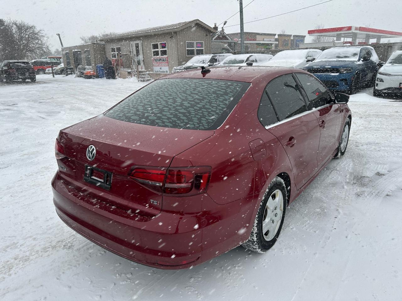 2016 Volkswagen Jetta HIGHLINE, LEATHER, AUTO, ALLOYS, 4 CYL, CERTIFIED Photo