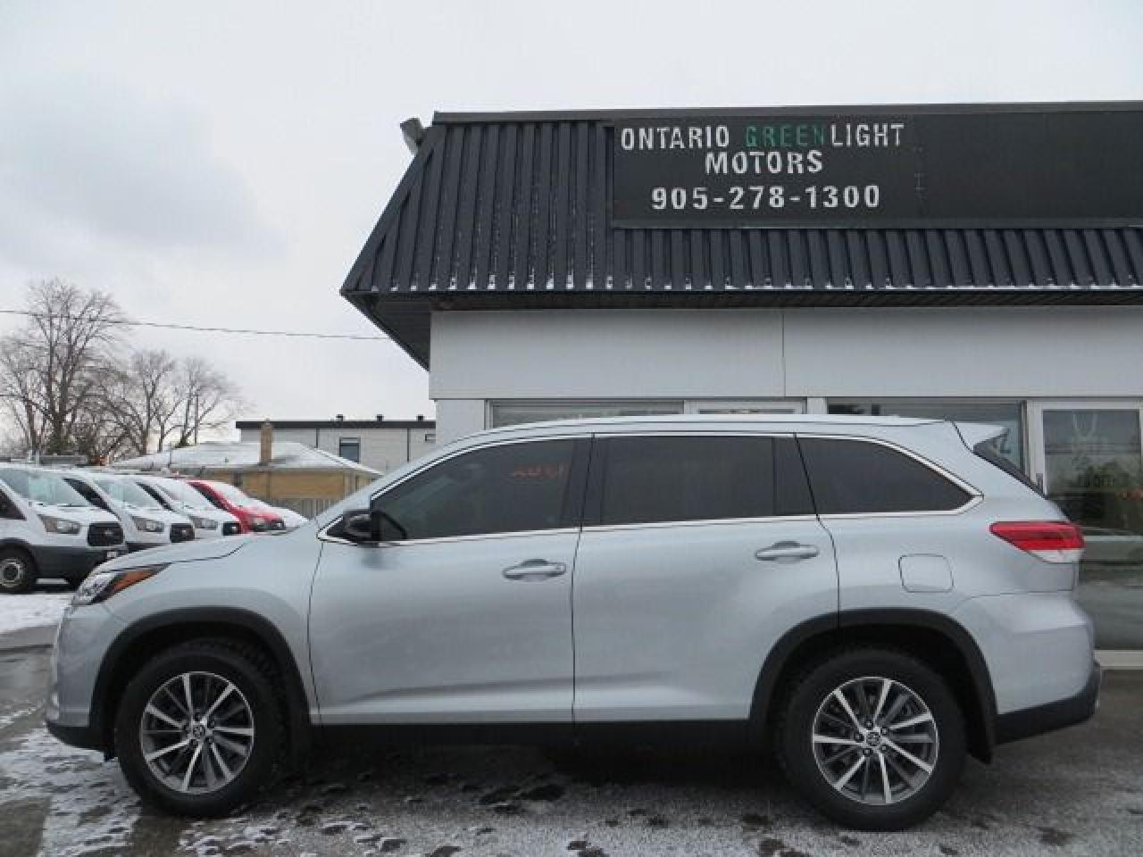 2019 Toyota Highlander CERTIFIED, XLE, 4X4, LEATHER, SUNROOF, 8 SEATER Photo0