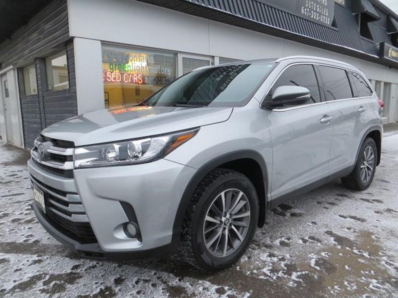 2019 Toyota Highlander CERTIFIED, XLE, 4X4, LEATHER, SUNROOF, 8 SEATER Photo