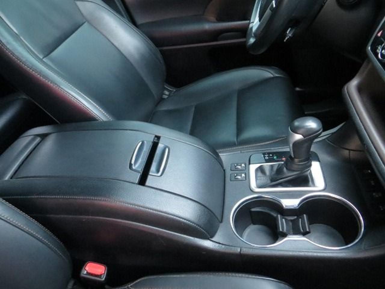 2019 Toyota Highlander CERTIFIED, XLE, 4X4, LEATHER, SUNROOF, 8 SEATER Photo