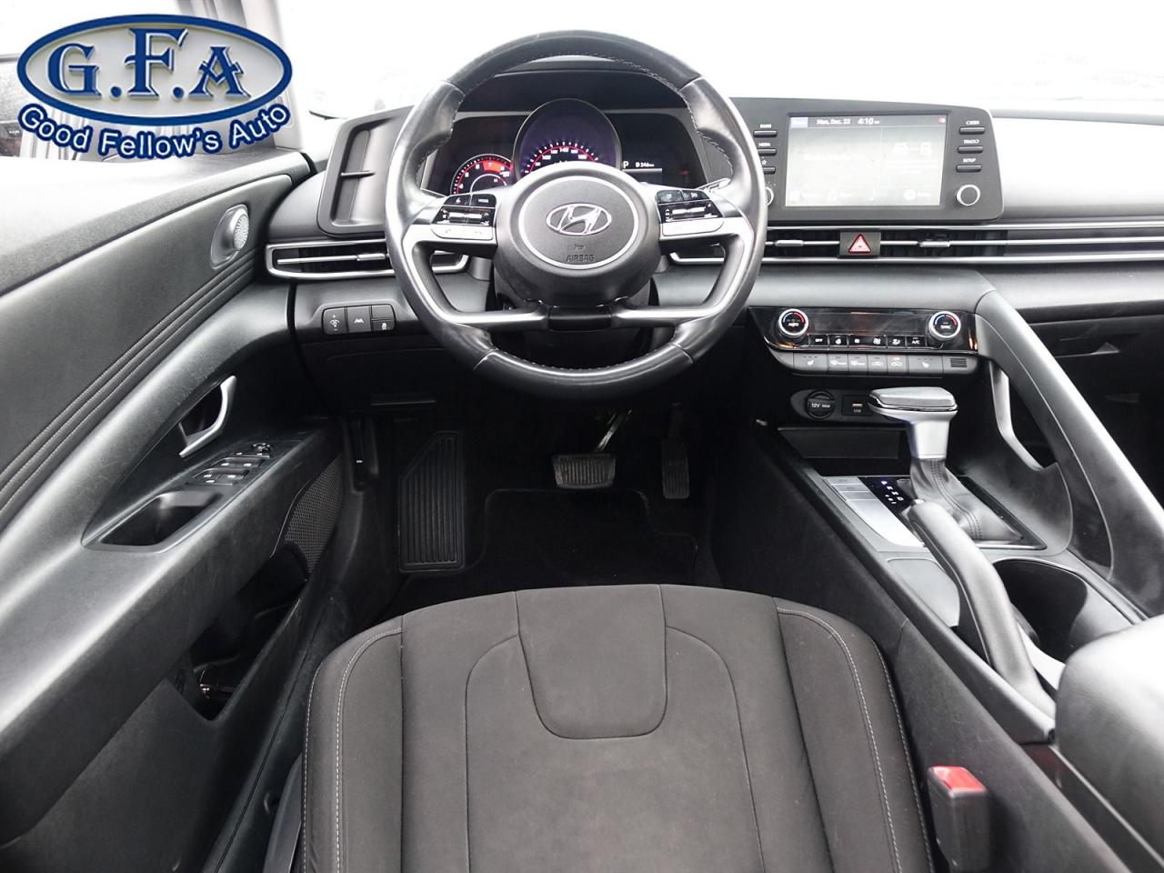 2022 Hyundai Elantra PREFERRED MODEL, SUN & TECH PACKAGE, SUNROOF, REAR Photo35