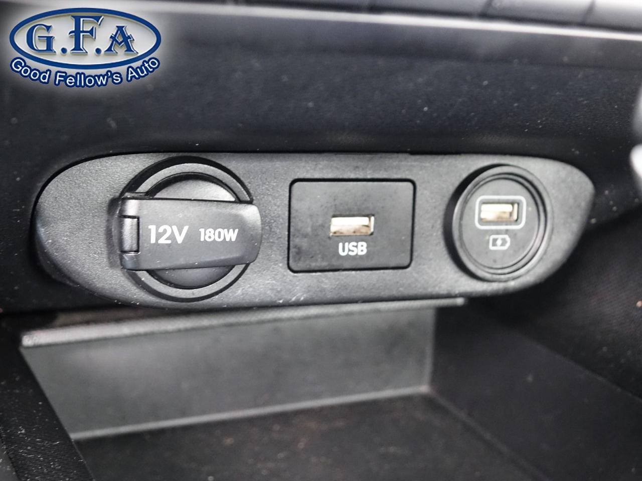 2022 Hyundai Elantra PREFERRED MODEL, SUN & TECH PACKAGE, SUNROOF, REAR Photo17