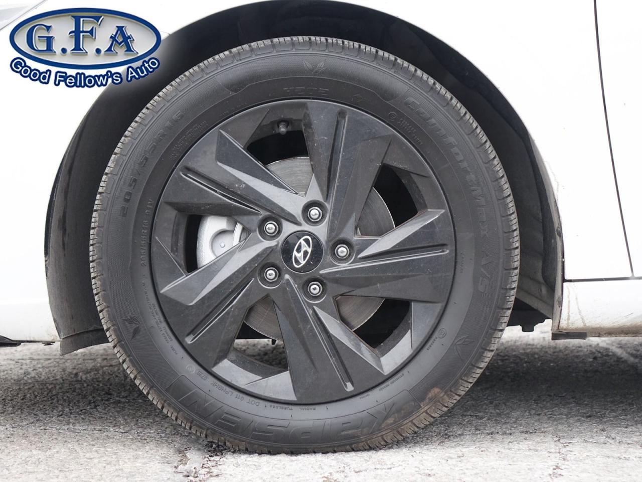 2022 Hyundai Elantra PREFERRED MODEL, SUN & TECH PACKAGE, SUNROOF, REAR Photo6