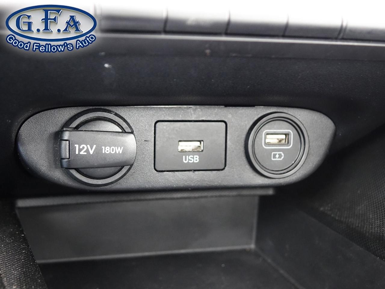 2022 Hyundai Elantra PREFERRED MODEL, SUN & TECH PACKAGE, SUNROOF, REAR Photo