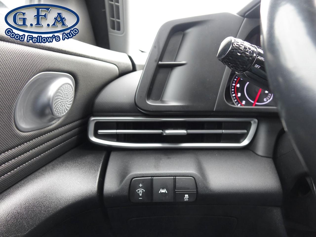 2022 Hyundai Elantra PREFERRED MODEL, SUN & TECH PACKAGE, SUNROOF, REAR Photo18