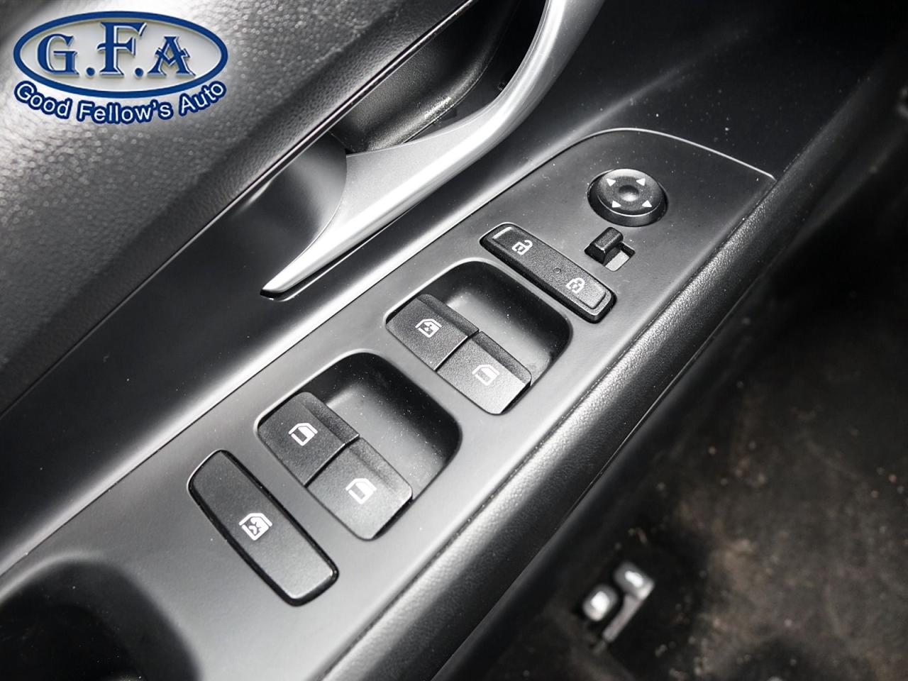 2022 Hyundai Elantra PREFERRED MODEL, SUN & TECH PACKAGE, SUNROOF, REAR Photo41