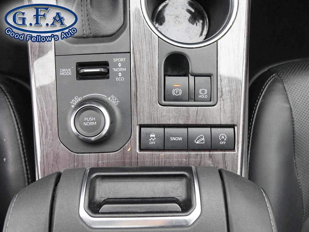 2021 Toyota Highlander LIMITED MODEL, AWD, 7 PASSENGER, LEATHER SEATS, SU Photo43