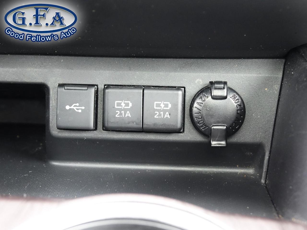 2021 Toyota Highlander LIMITED MODEL, AWD, 7 PASSENGER, LEATHER SEATS, SU Photo