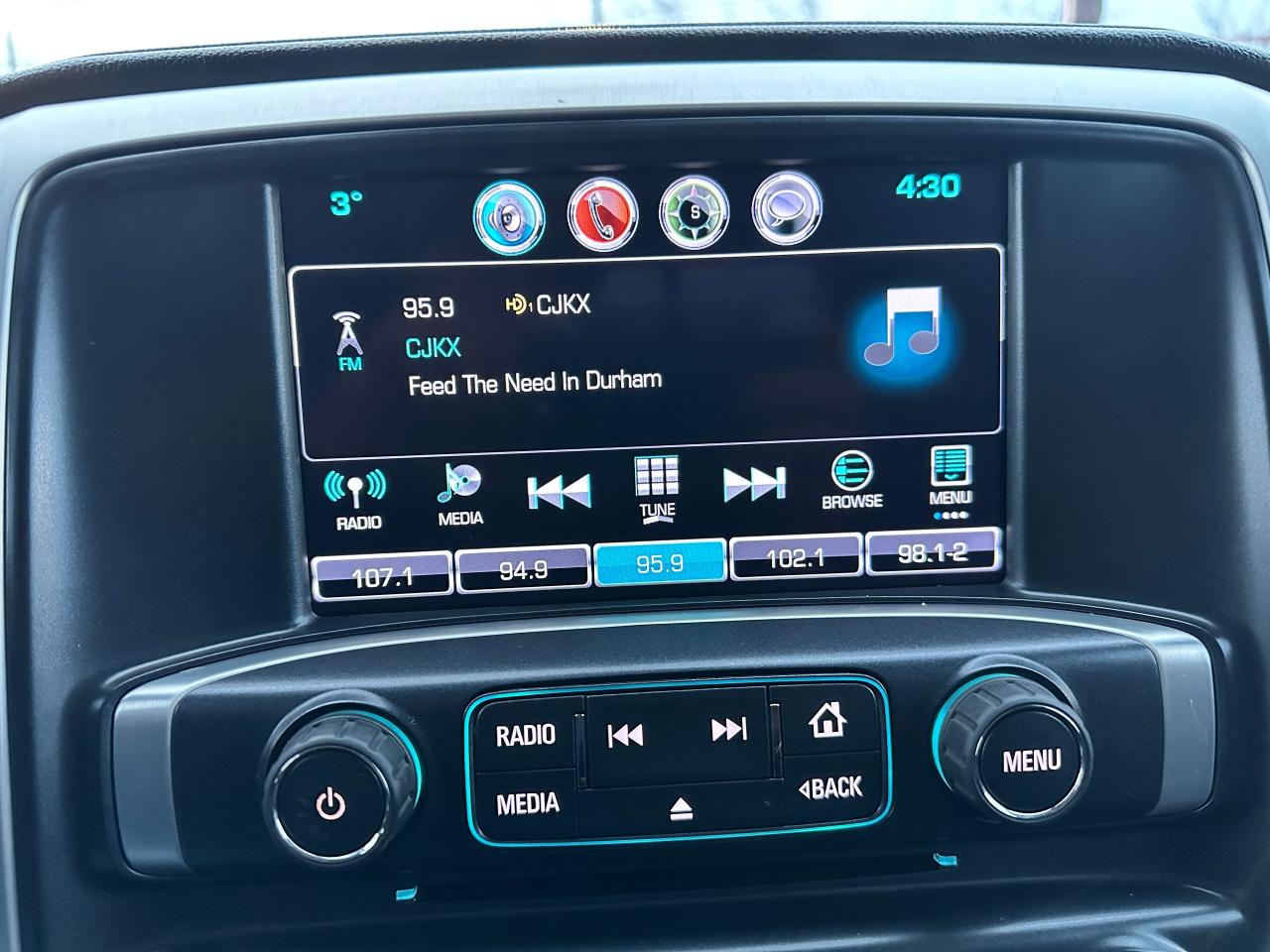 2017 GMC Sierra 1500 SLE4x4Kodiak Crew 6Pass-Cloth CarPlay BackupCam V8 Photo