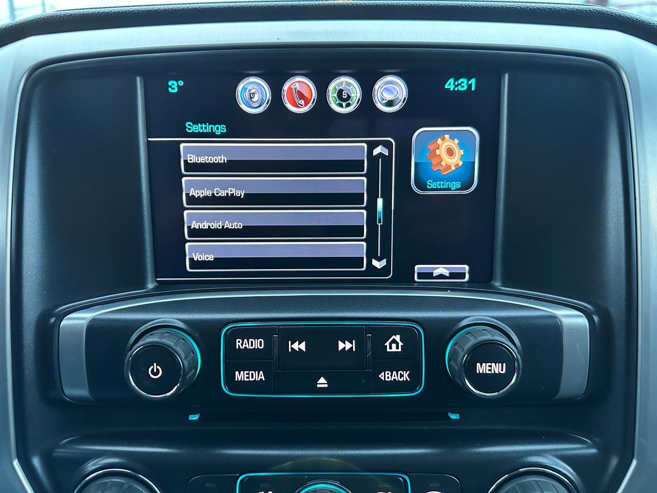 2017 GMC Sierra 1500 SLE4x4Kodiak Crew 6Pass-Cloth CarPlay BackupCam V8 Photo