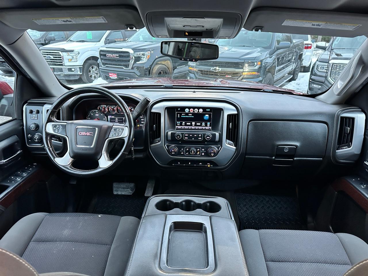 2017 GMC Sierra 1500 SLE4x4Kodiak Crew 6Pass-Cloth CarPlay BackupCam V8 Photo