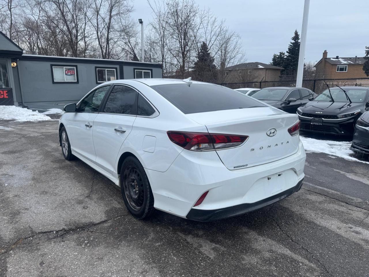 2019 Hyundai Sonata Preferred | ONE OWNER | CLEAN TITLE | Photo3