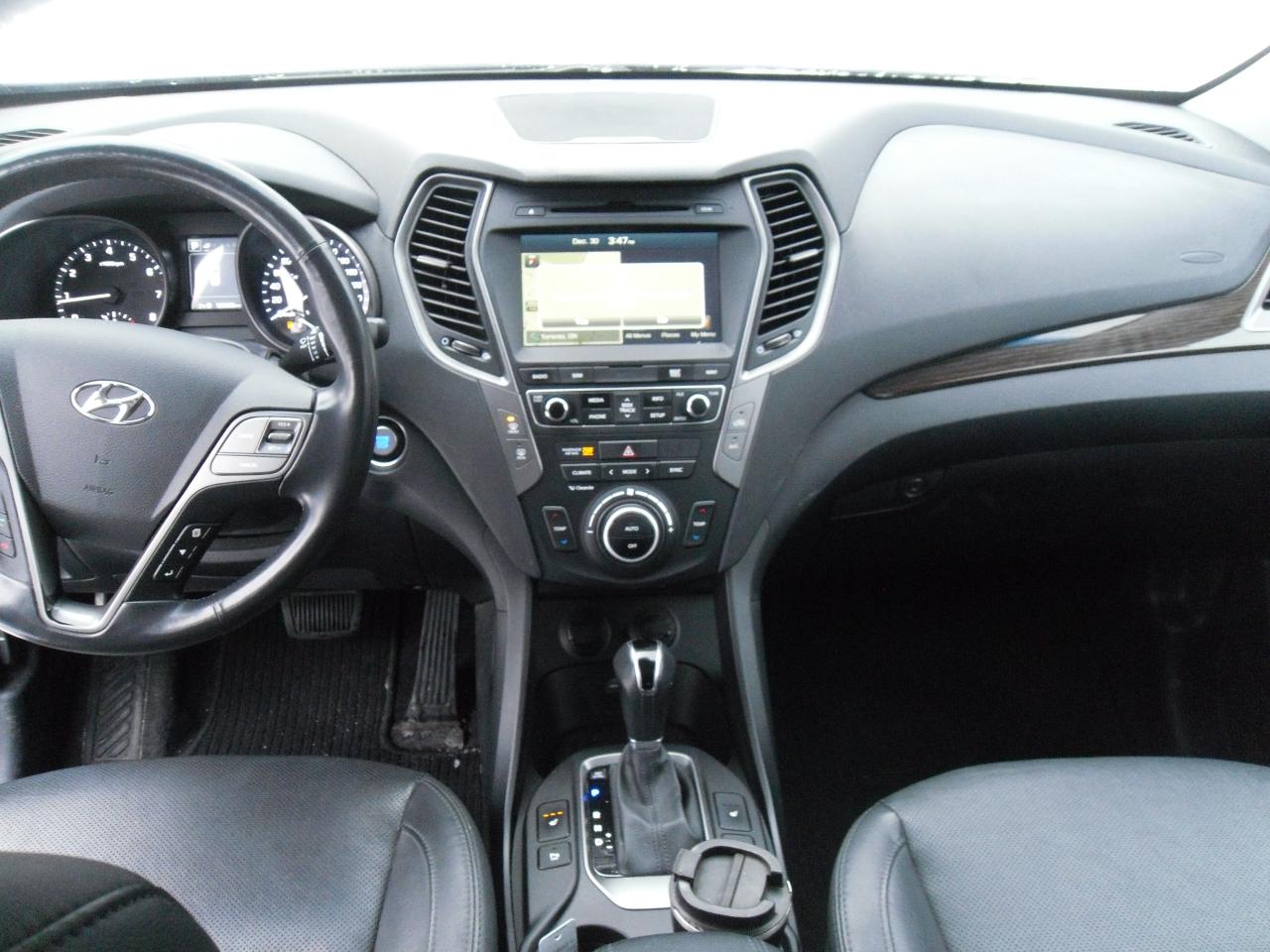 2017 Hyundai Santa Fe Sport AWD 4dr 2.4L Luxury Photo