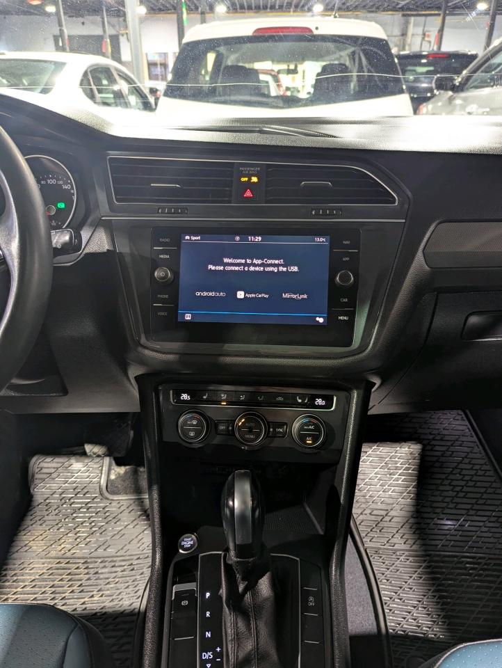 2020 Volkswagen Tiguan IQ DRIVE Comfortline 4MOTION Photo