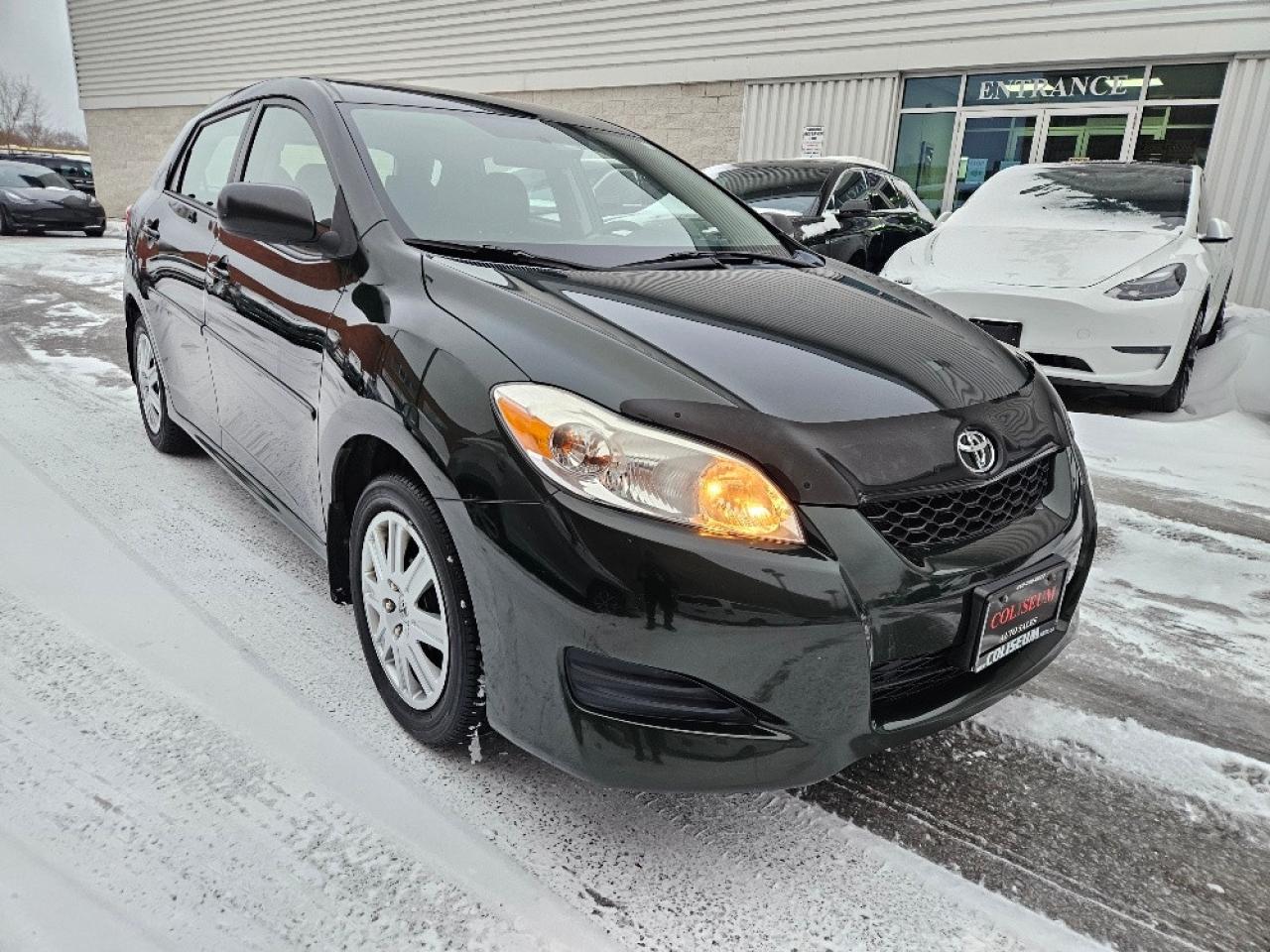 2013 Toyota Matrix AUTOMATIC-1 OWNER-CLEAN CARFAX-CERTIFIED Photo