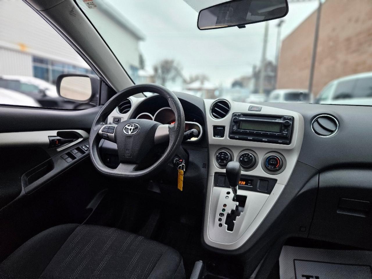 2013 Toyota Matrix AUTOMATIC-1 OWNER-CLEAN CARFAX-CERTIFIED Photo