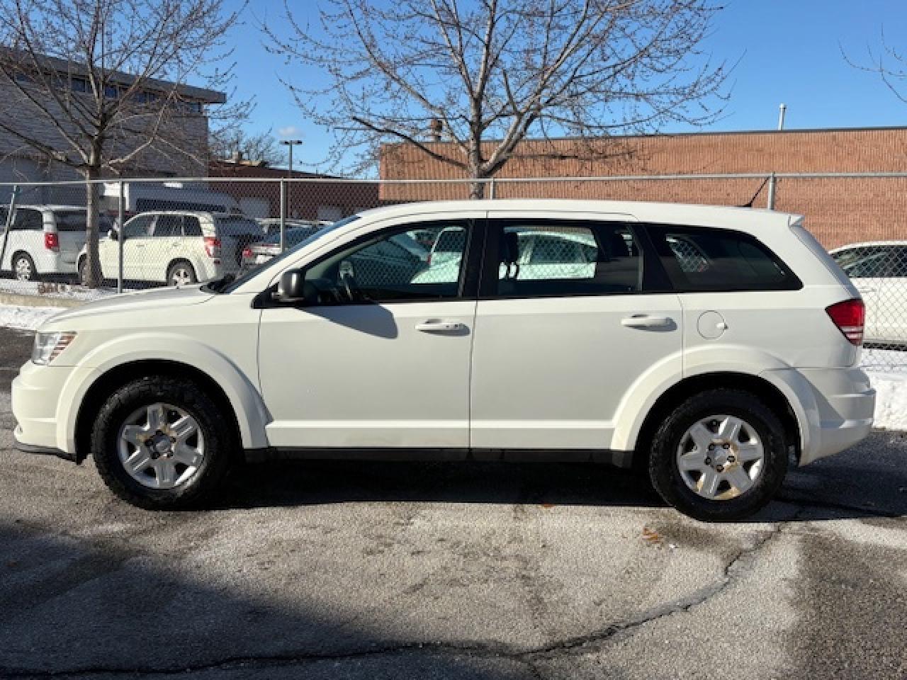 2011 Dodge Journey EXPRESS-ONLY 84KM-1 0WNER-GOVERNMENT! Photo