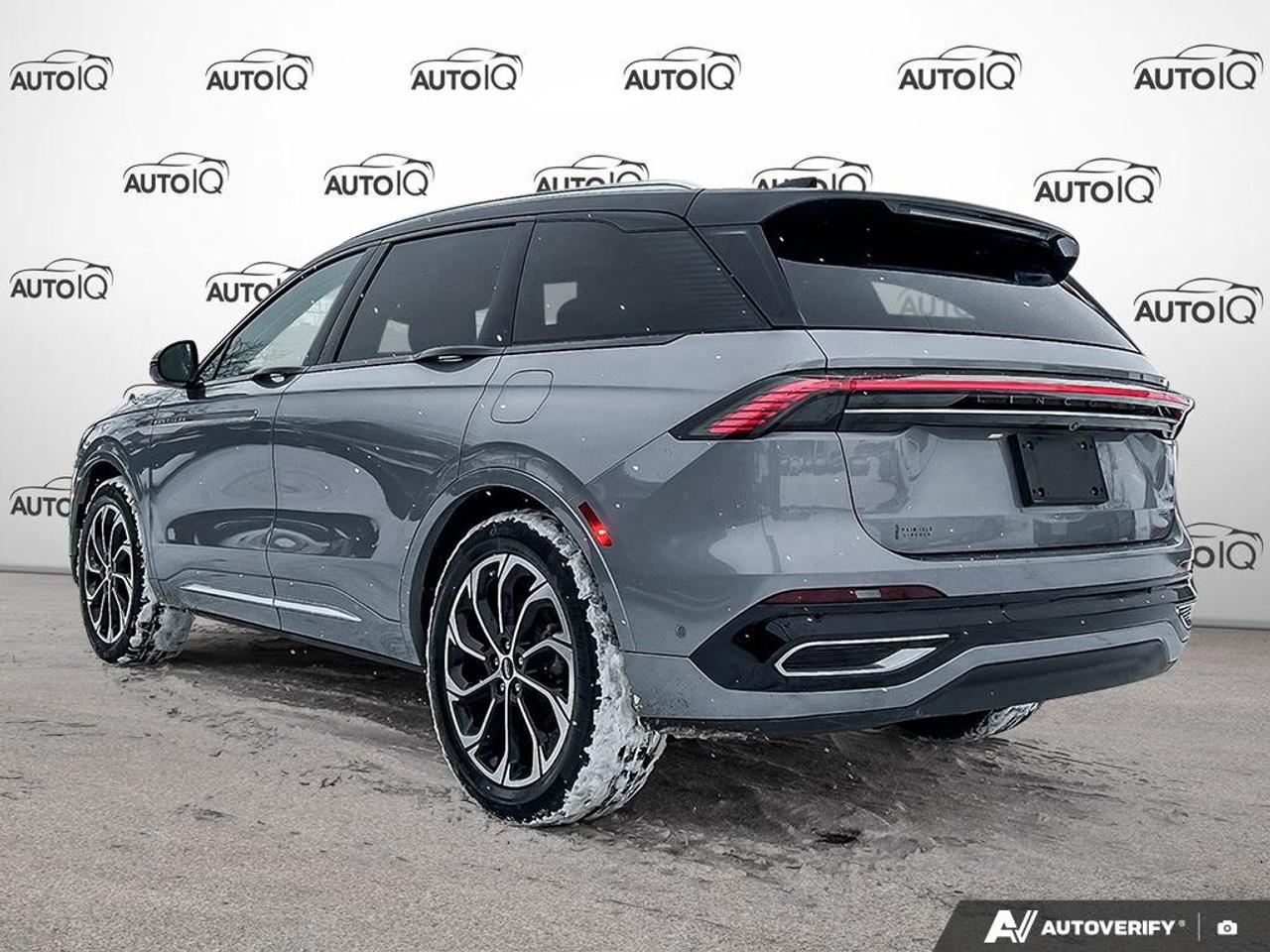 2024 Lincoln Nautilus Reserve AWD RESERVE PANO ROOF LOW KMS CERTIFIED Photo