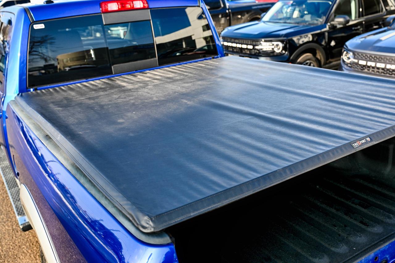 2017 RAM 1500 LARAMIE | EXTENDED CAB | V8 | REMOTE STARTHEMIIIII Photo