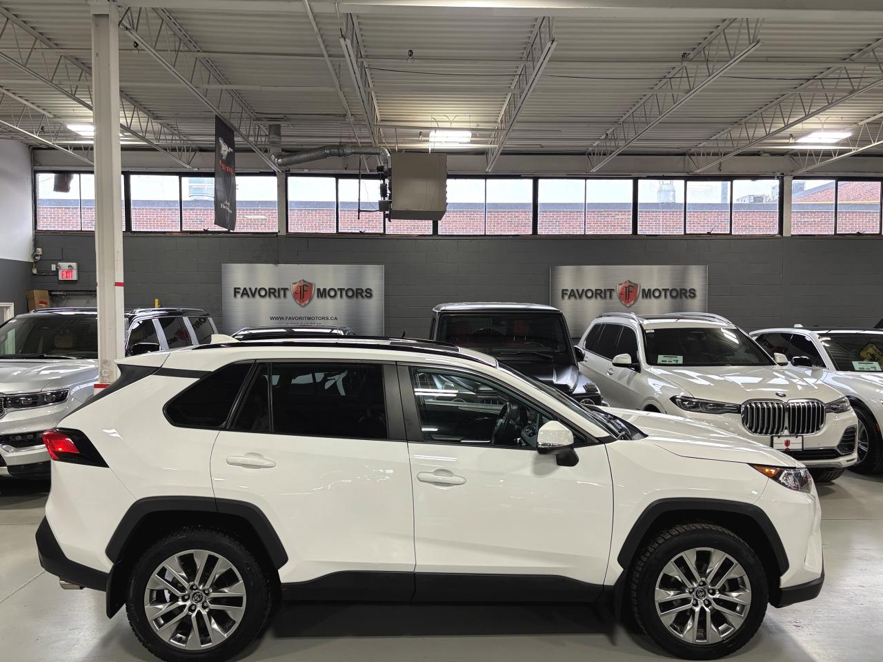 2020 Toyota RAV4 XLE AWD|SUNROOF|ALLOYS|HEATEDSEATS|HEATEDWHEEL|+++ Photo